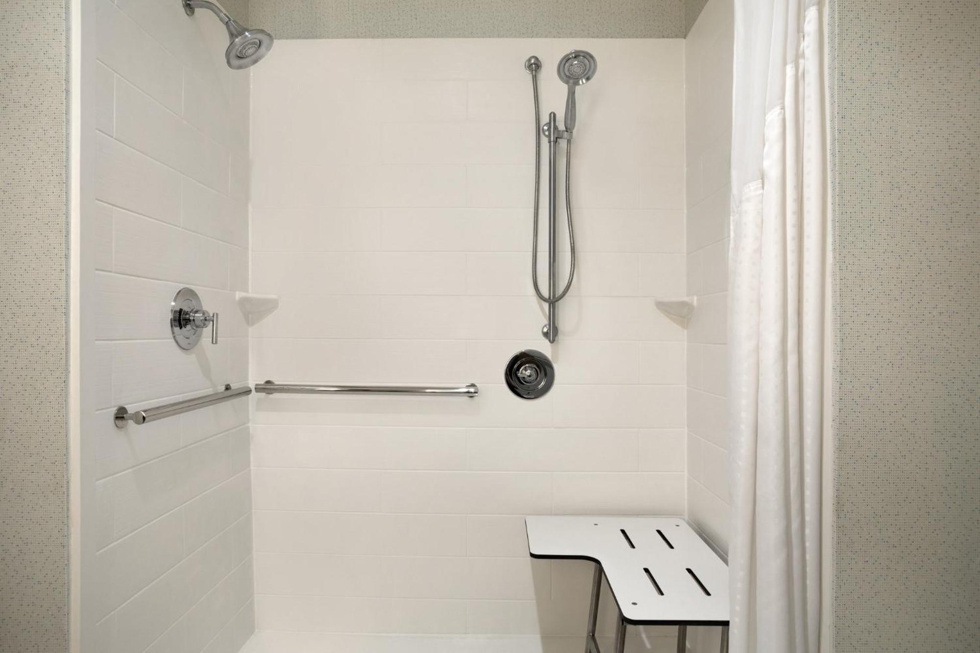 Holiday Inn Express & Suites - Mcallen - Medical Center Area By Ihg Eksteriør bilde