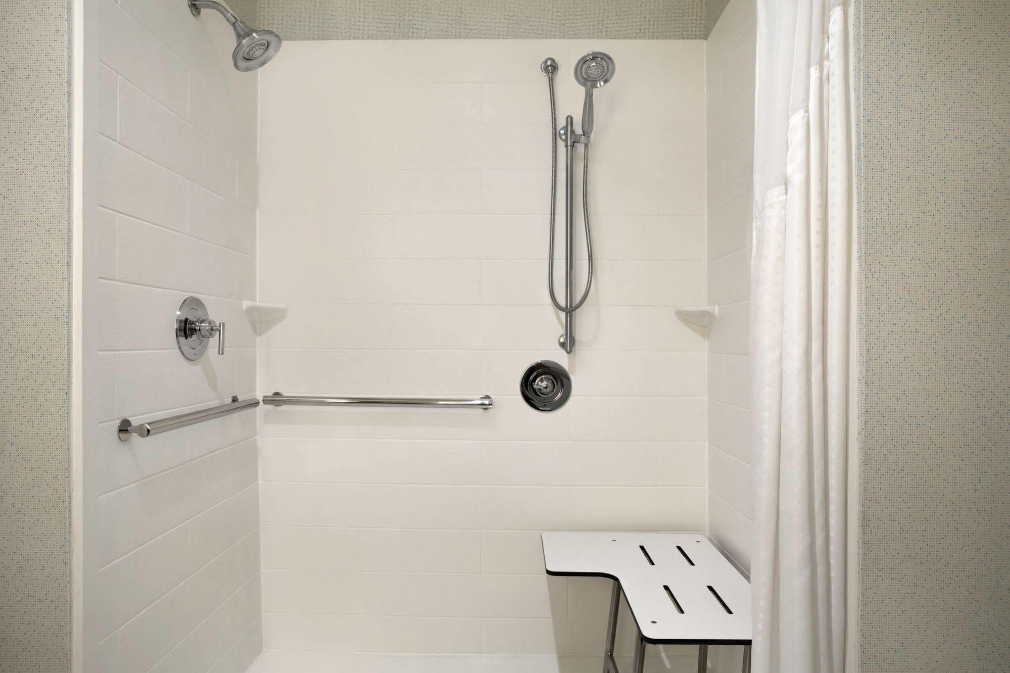 Holiday Inn Express & Suites - Mcallen - Medical Center Area By Ihg Eksteriør bilde