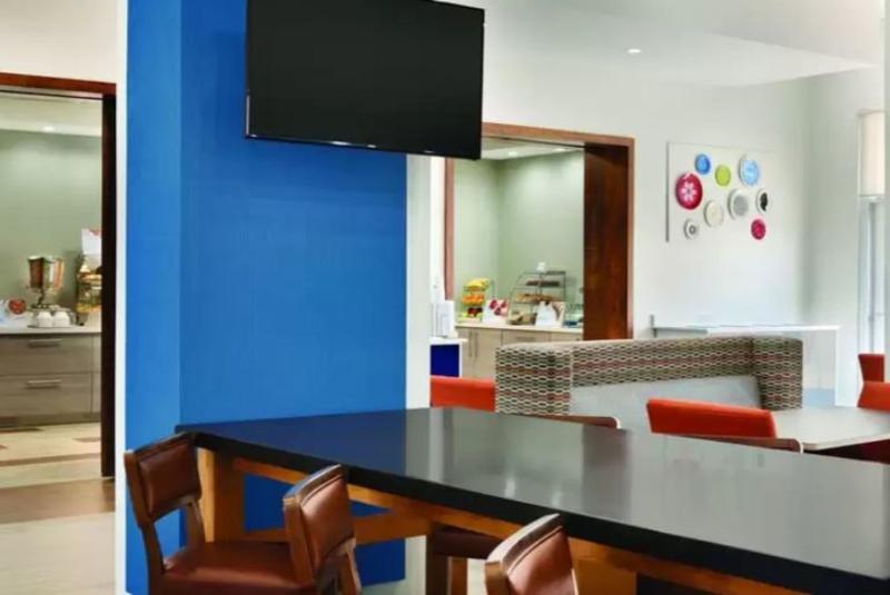 Holiday Inn Express & Suites - Mcallen - Medical Center Area By Ihg Eksteriør bilde